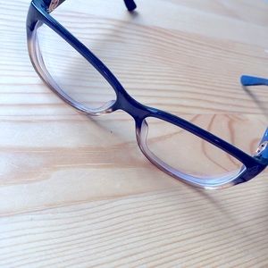 Gucci subtle cateye frames